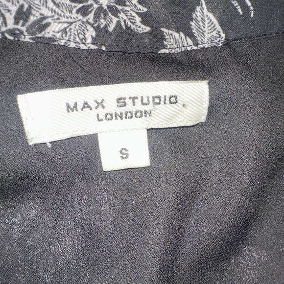 Max Studio Flutter Sleeve Floral Tiered Maxi Dress Black & White Long S-SMALL - Picture 9 of 13